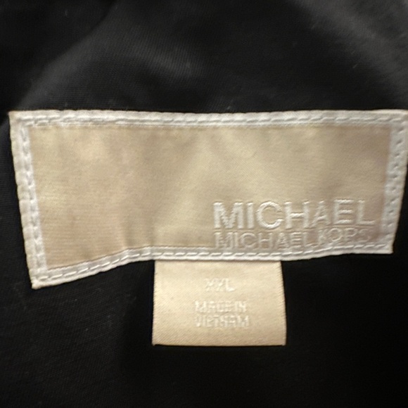 Michael Kors Women’s Rain Coat - Picture 2 of 2